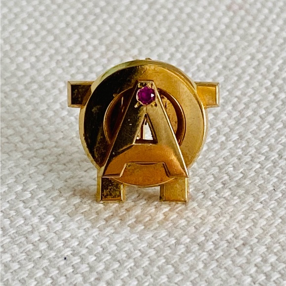 Jewelry - VTG 1991 Gold Alpha Omicron Pi Collectible Sorority Sisterhood Lapel Pin W Ruby